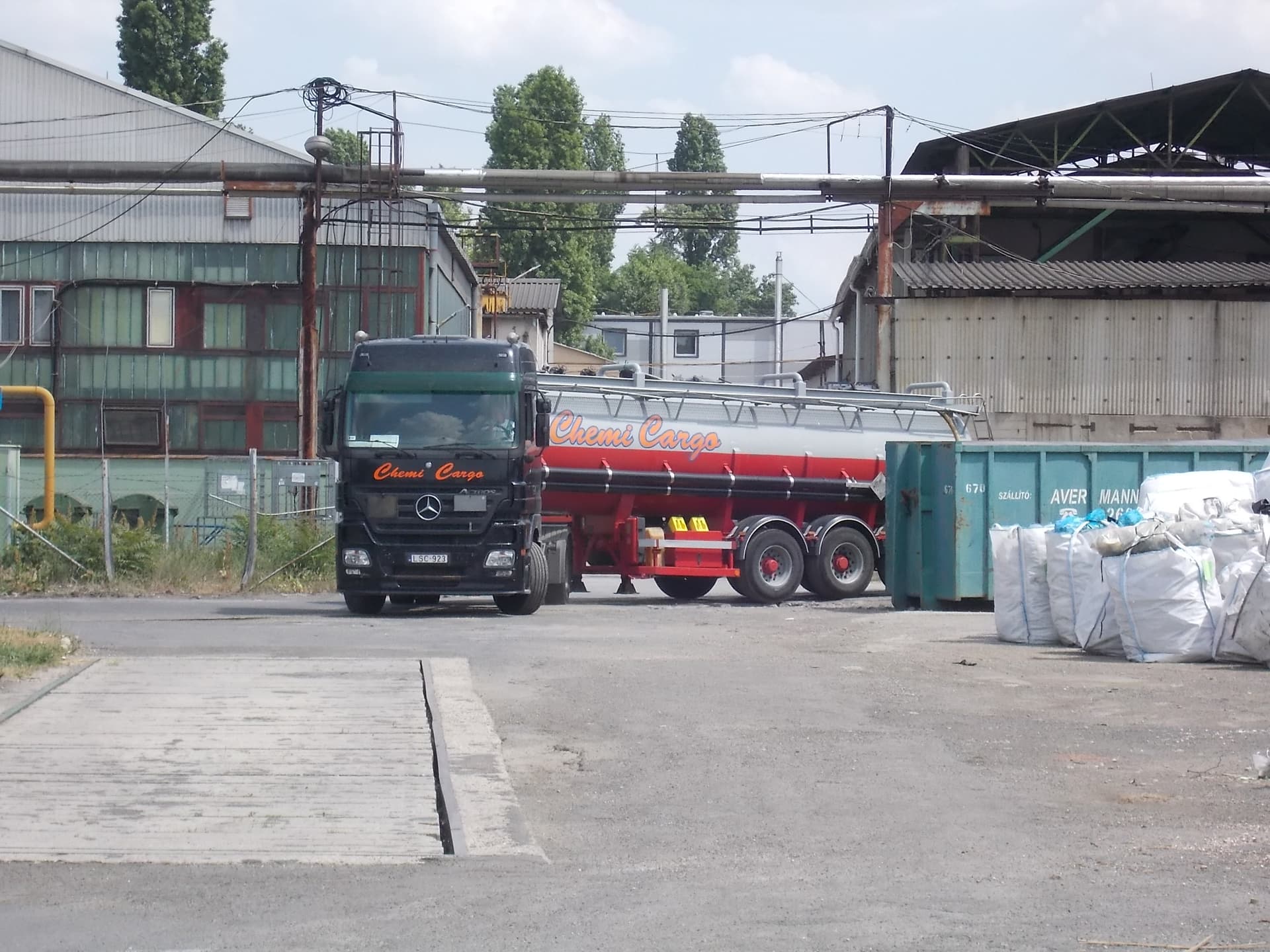 Cement & Building Materials