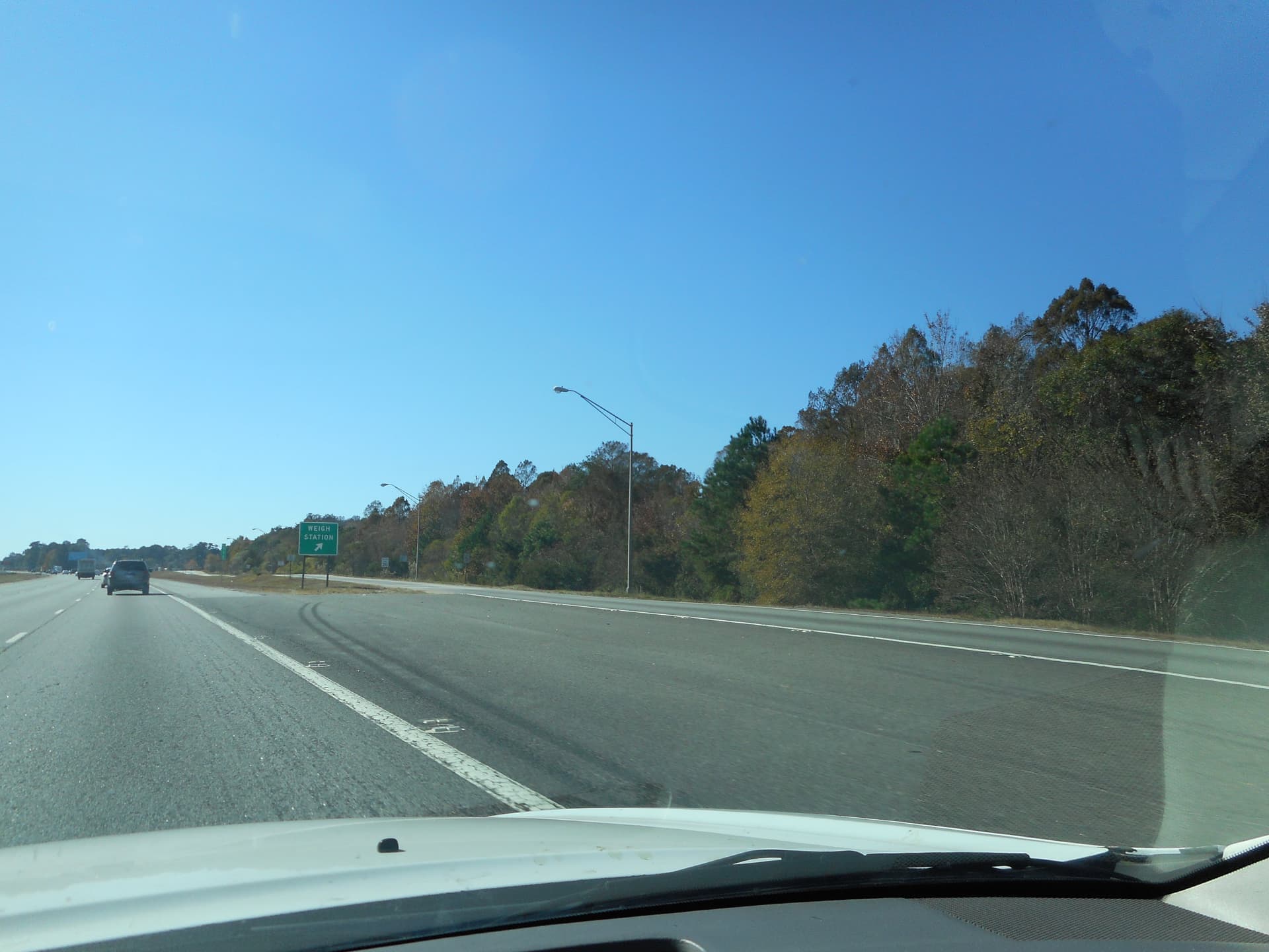 Highway weigh station service network